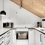 Cozy In St Sjorup For 6 Guests Perfect For A Family Getaway Nyaraló