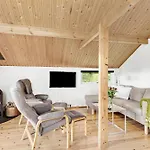 Cozy In St Sjorup For 6 Guests Perfect For A Family Getaway *